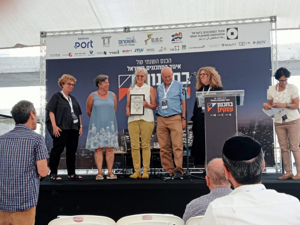 נורית זעירי